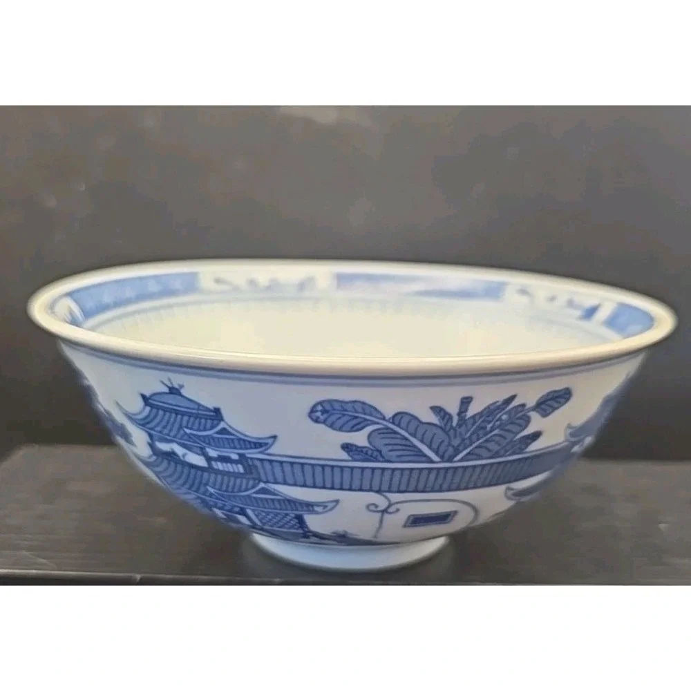 Chinese Fine Blue And White China Bowl W/ Chinese Payados, Mountains, Trees 6.5
